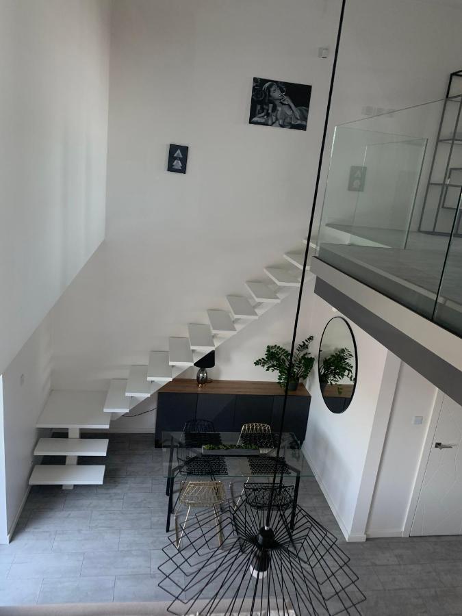 Two-Levels Penthouse With A Garden In The City Center Apartment Lodz  Exterior photo